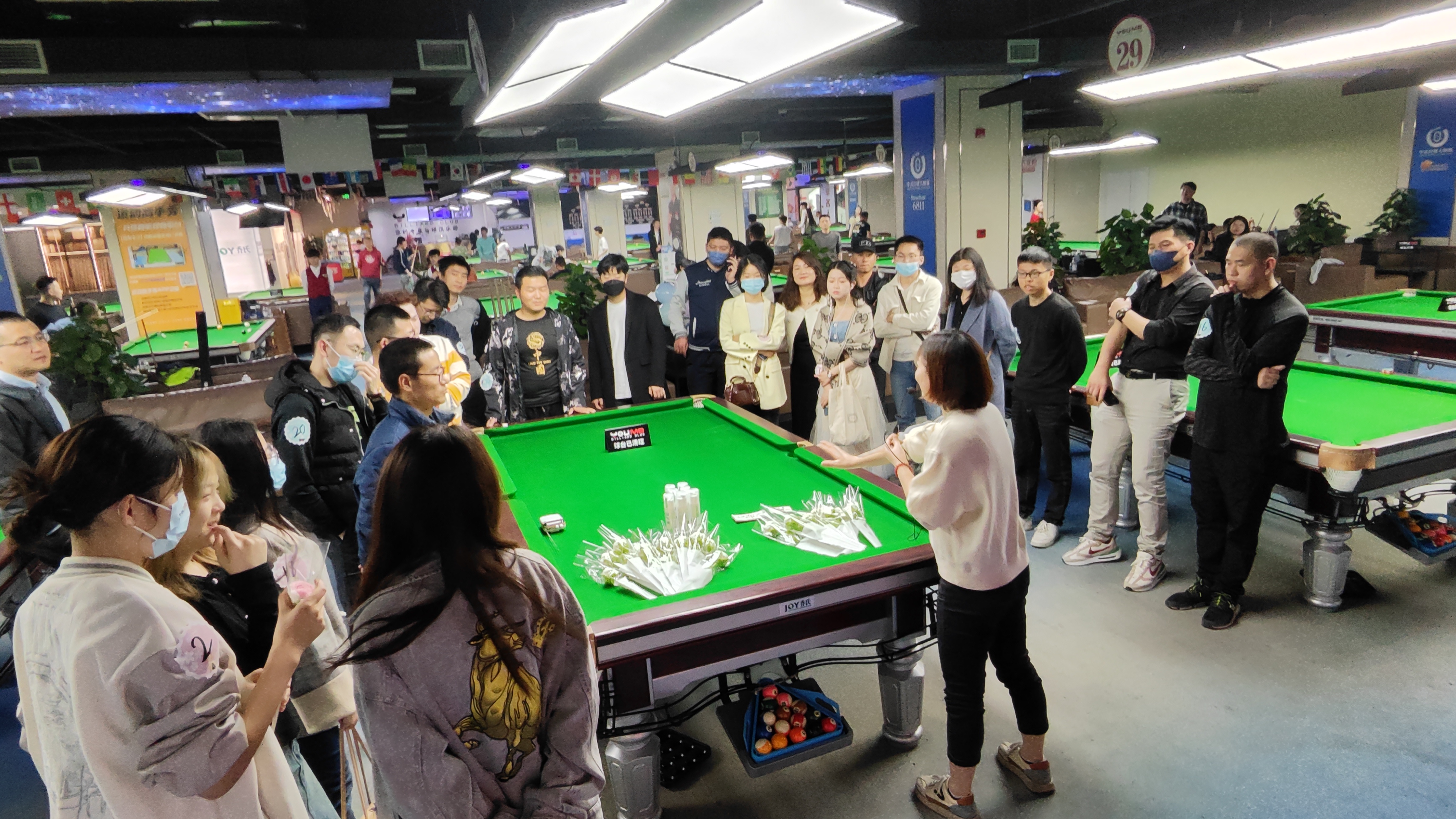 水晶城“碰出火花，撞進(jìn)心扉”交友派對(duì)活動(dòng)圓滿舉行