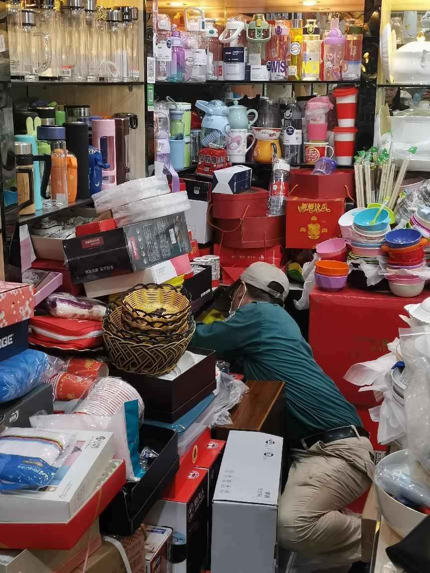 錢江商城開展秋季集中除“四害”活動(dòng)