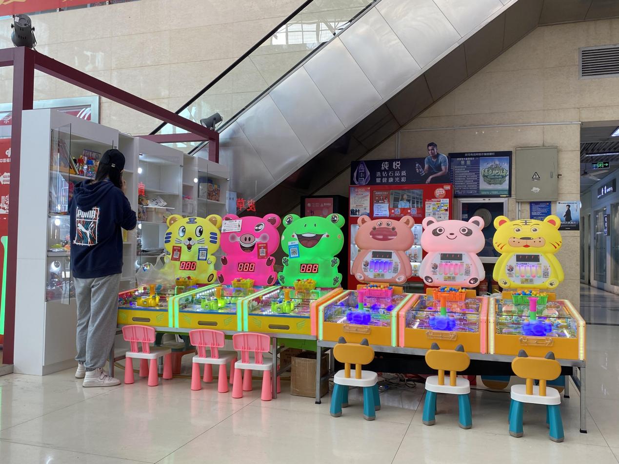 錢江商城正大廳兒童游樂區(qū)來啦！